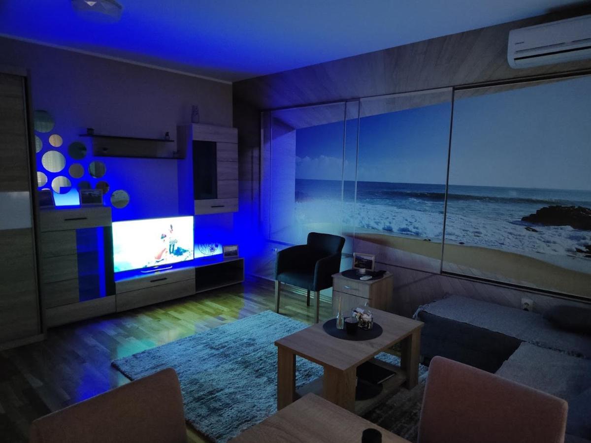 Apartman Espresso Sa Parkingom Sremska Mitrovica Eksteriør billede