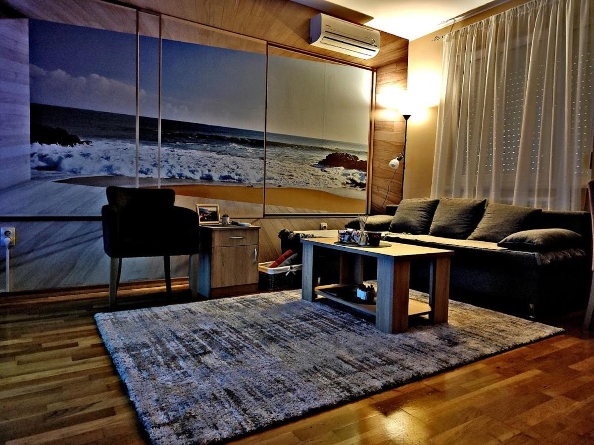 Apartman Espresso Sa Parkingom Sremska Mitrovica Eksteriør billede
